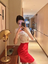 幼恩：167cm 47 D+ 26歲    #台中推薦  酒店櫃姐