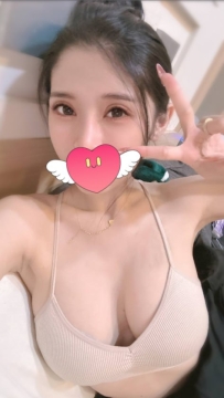 流玥 166cm 48kg Fcup 28歲    淫蕩的 輕熟女 很敢玩 大奶微肉不油