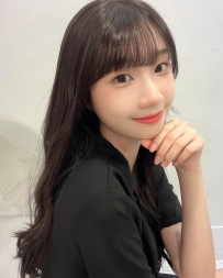 雀雀 162cm C 46 20歲  #鄰家女孩型 清純 性格好相處