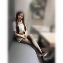 妮可 164/ 47/ C/ 28歲  情趣店老闆  平時喜歡自衛 看A片