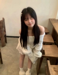 #高雄  💗資料：七七  156.B.42.20歲   幼齒蘿莉小女友兼職哦