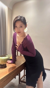 苓琴 162cm.D.46kg.30歲  風情萬種 溫柔體貼的服務