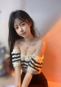 苗苗 163cm D奶 20歲 聲音甜美 身材有料 顏值很頂