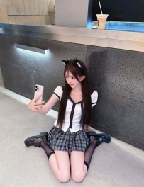 小羽 158.B+.43kg.20歲  #嬌小玲瓏 #小蘿莉 猶如初戀，純真誘惑！