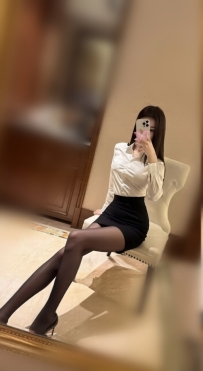 #台中 #氣質OL #黑絲制服 蜜蜜 167m・45kg・D奶・24歲