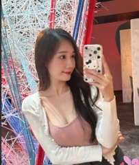 點心 165.E.22.46kg  眼前這雙性感無比的美腿來自點心