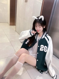 小璇 160 45 B 20歲  #剛上大學的粉嫩學妹